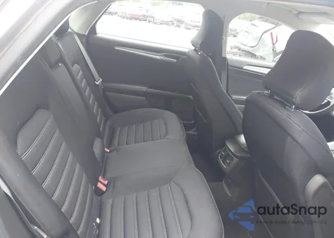 2015 Ford Fusion Se z USA, uszkodzony, nr VIN 3FA6P0H77FR210715